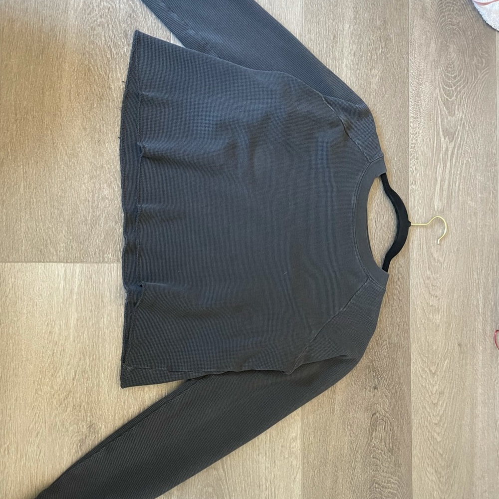 Black waffle long sleeve crop top